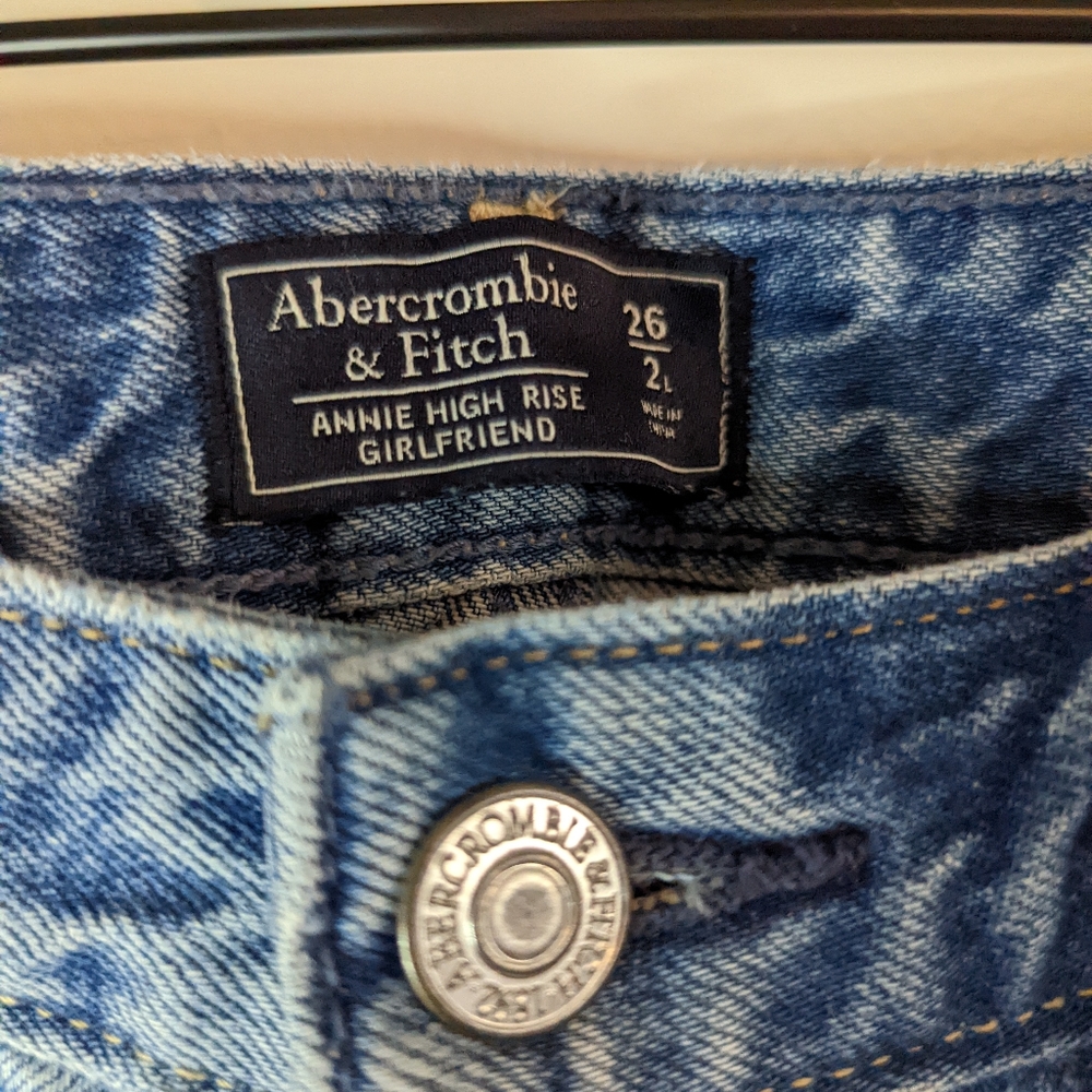 Abercrombie & Fitch Light Blue High Rise Jeans - Picture 6 of 9